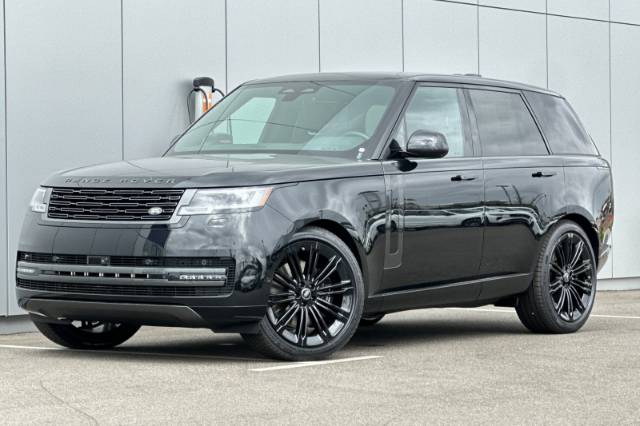 2025 Land Rover Range Rover SE