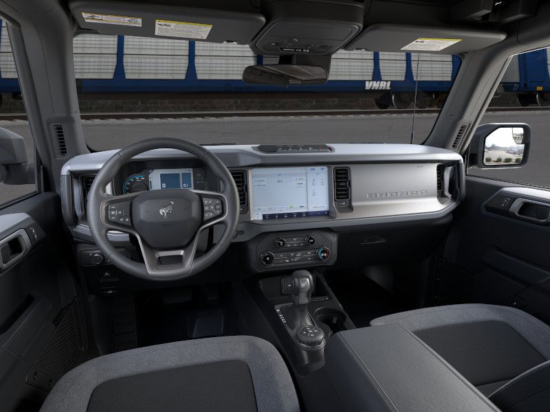 2025 Ford Bronco Base photo 9