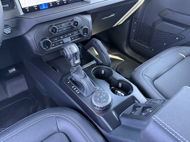 2025 Ford Bronco Badlands photo 40