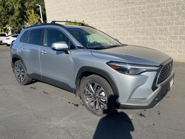 2022 Toyota Corolla Cross XLE