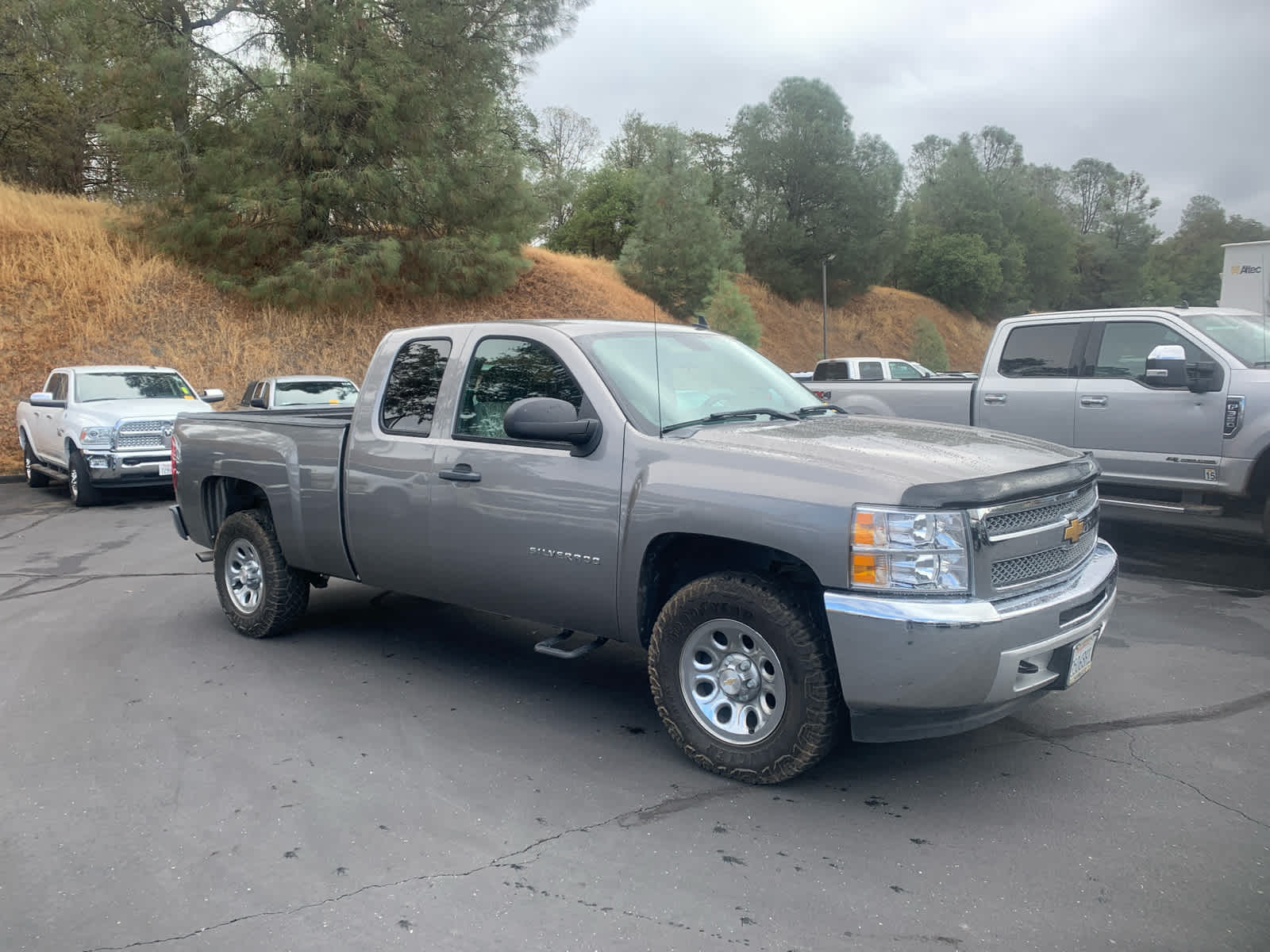 2013 Chevrolet Silverado 1500 LT photo 3