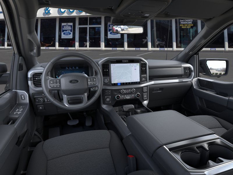 2025 Ford F-150 XLT photo 6
