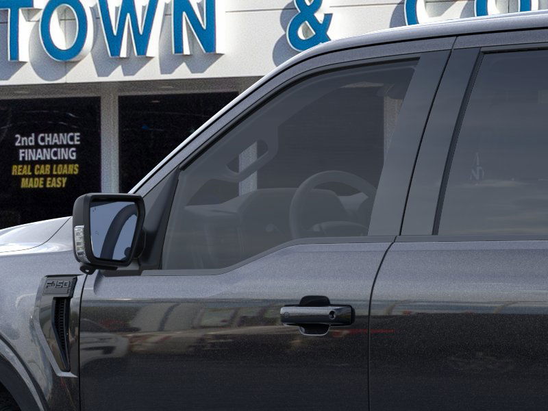 2025 Ford F-150 XLT photo 16