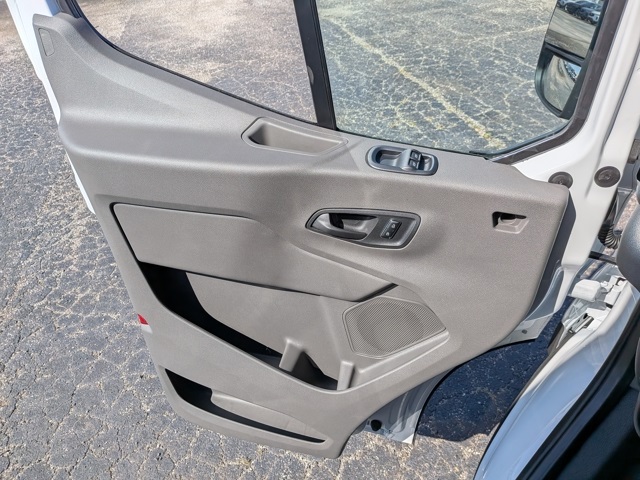 2025 Ford Transit Cargo Van photo 13