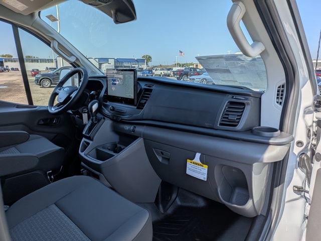 2025 Ford Transit Cargo Van photo 17