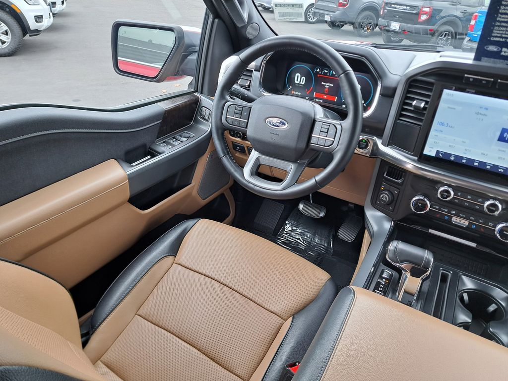 2023 Ford F-150 Lariat photo 12
