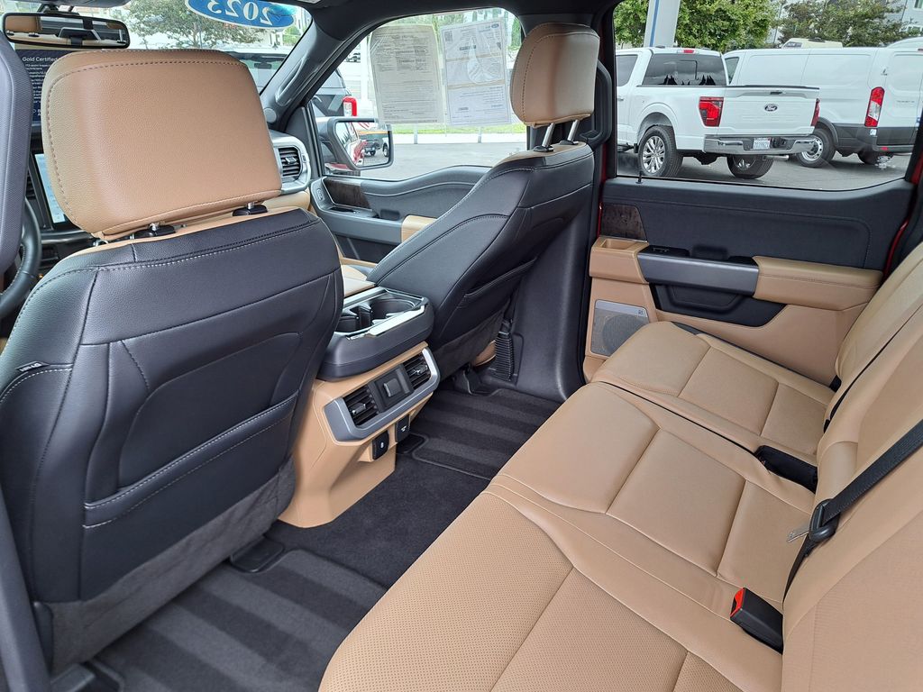 2023 Ford F-150 Lariat photo 14