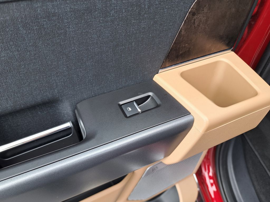 2023 Ford F-150 Lariat photo 16