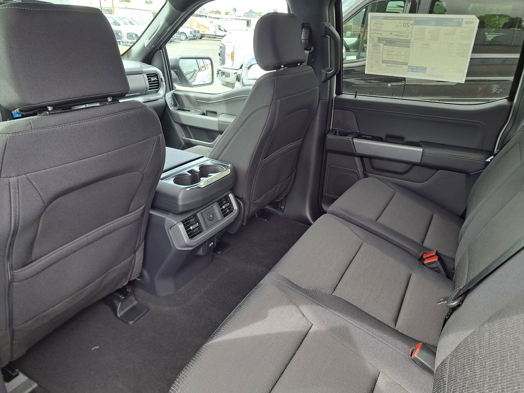 2025 Ford F-150 XLT photo 11