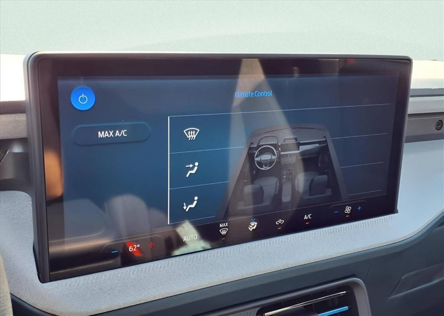 2025 Ford Maverick XLT - Photo 12