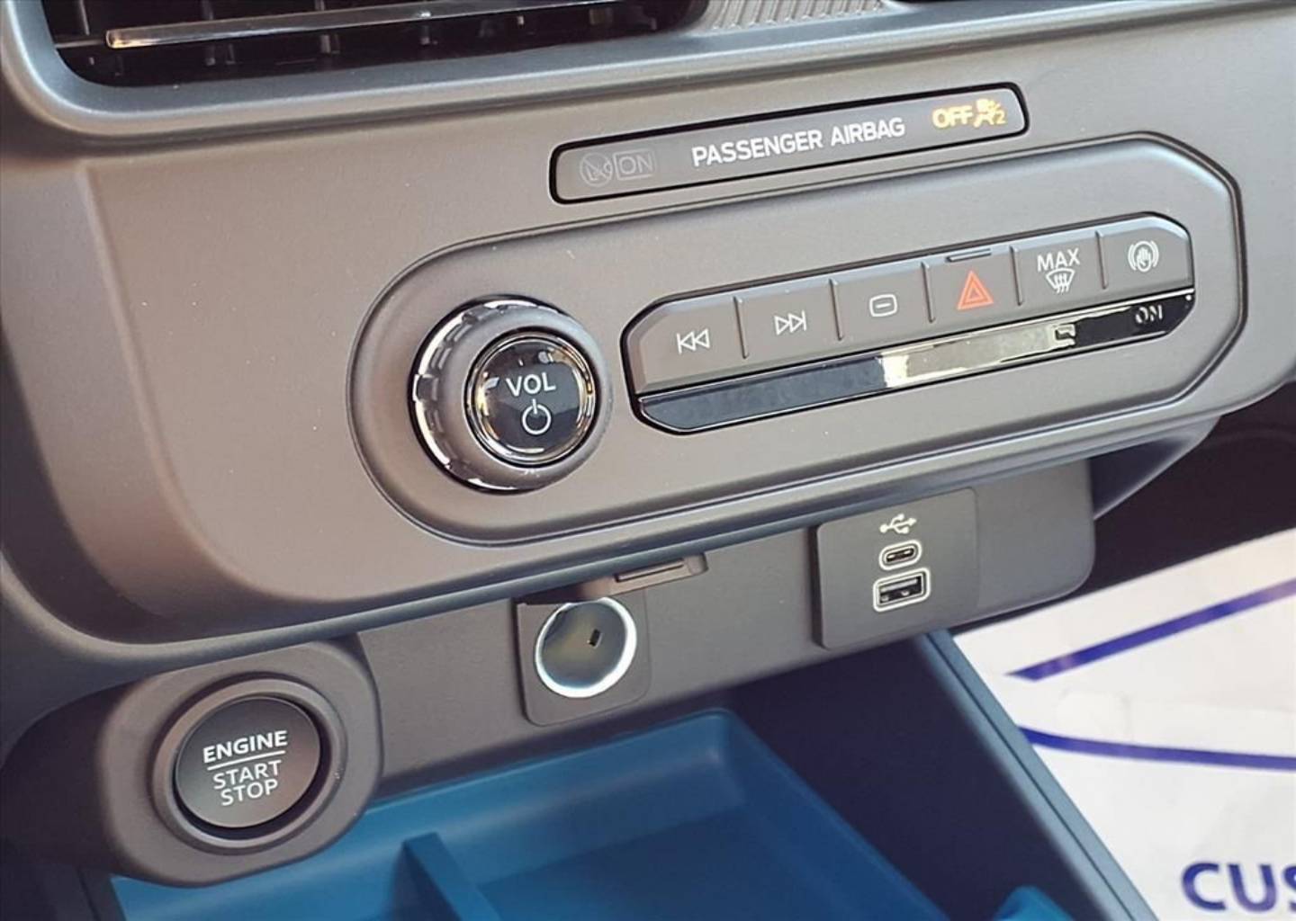 2025 Ford Maverick XLT - Photo 14
