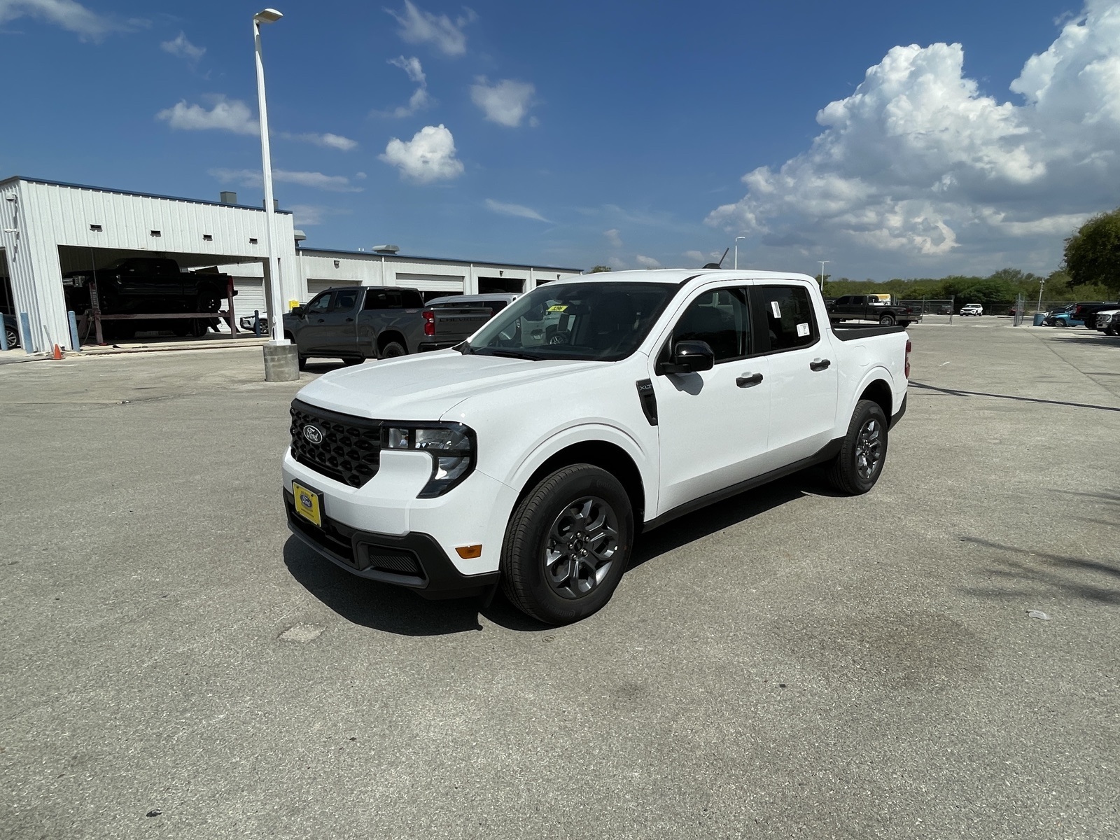 2025 Ford Maverick XLT's photo