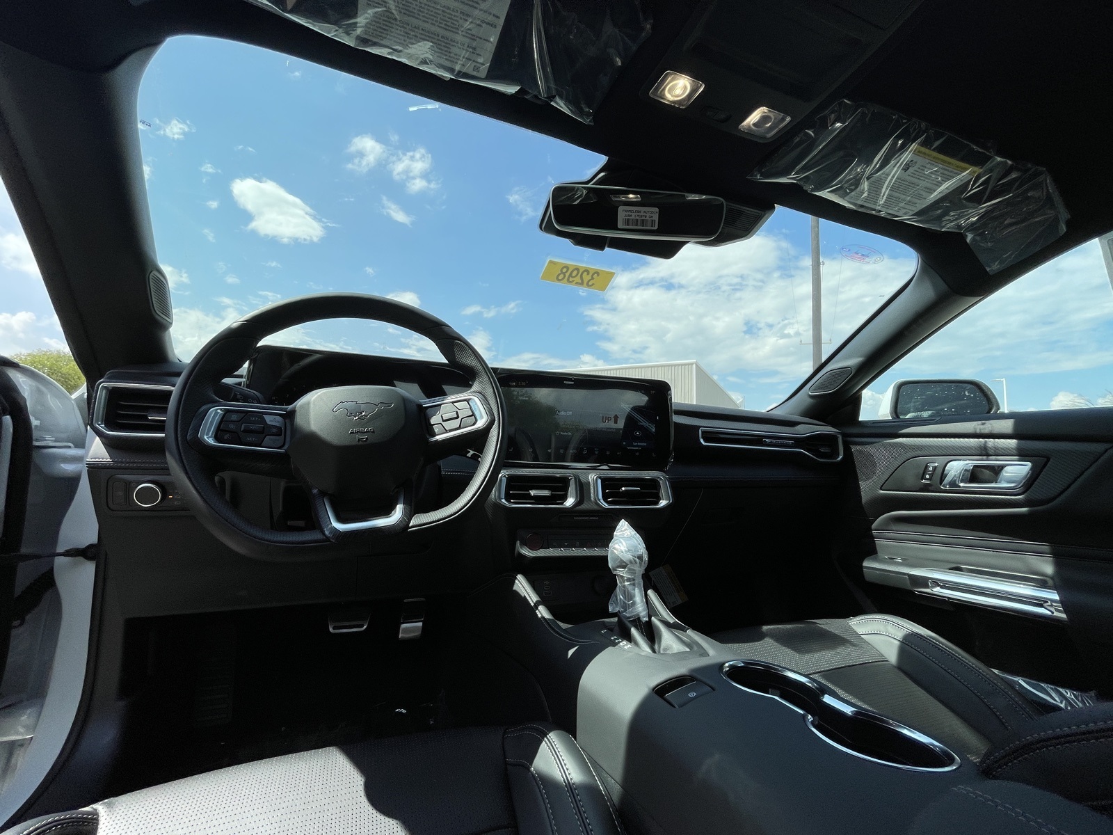 2025 Ford Mustang GT Premium photo 3