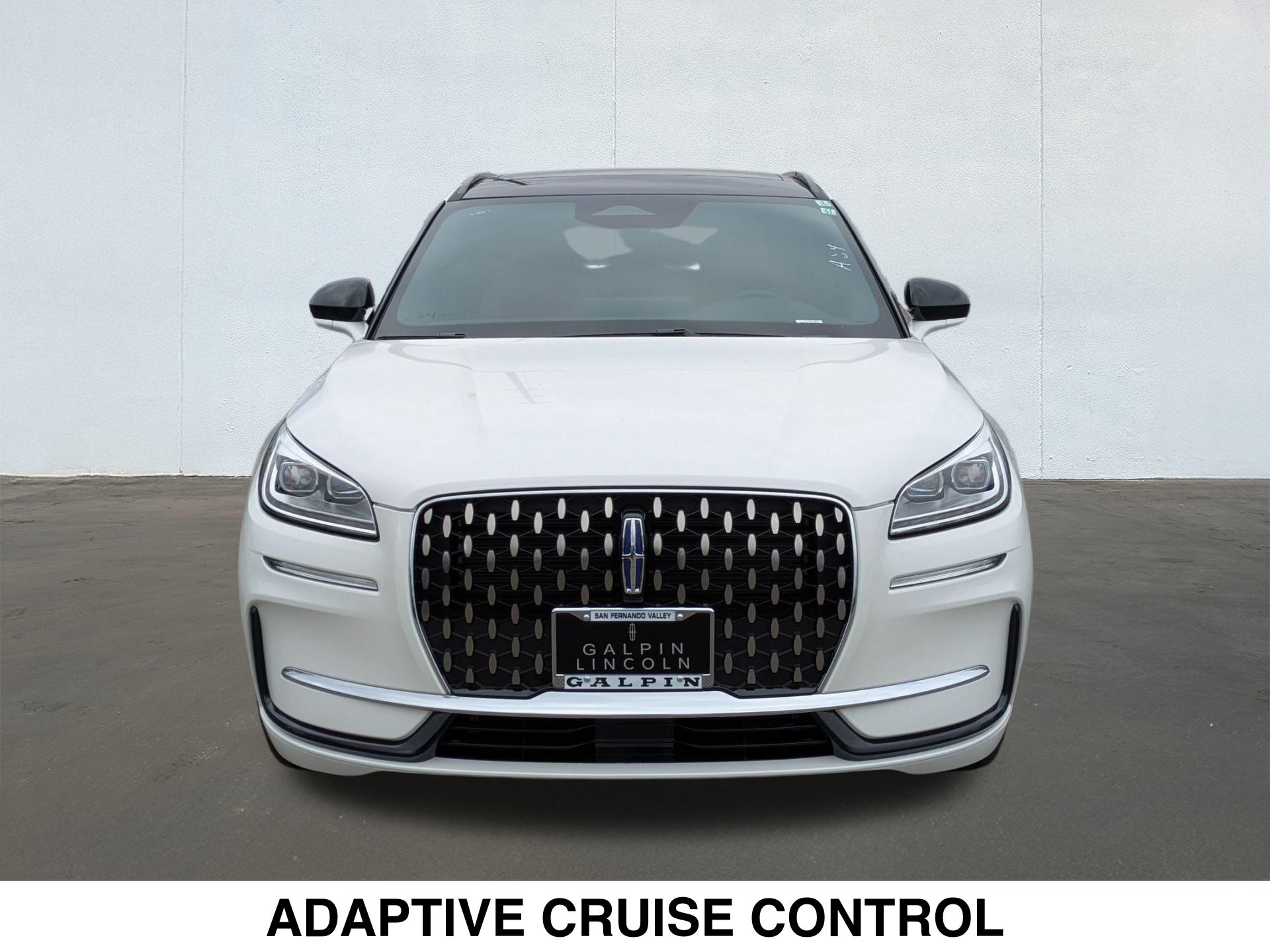 2025 Lincoln Corsair Grand Touring photo 4