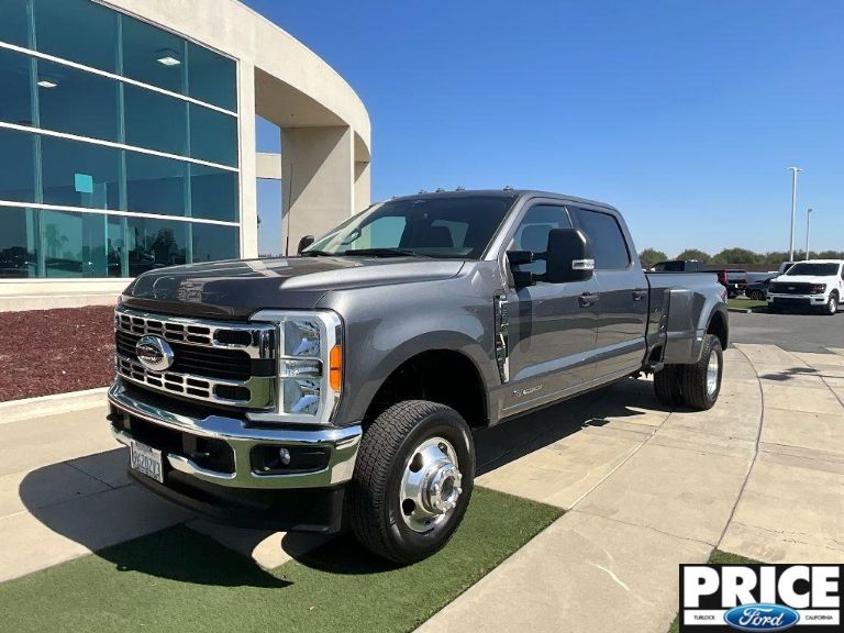 2023 Ford F-350 XLT