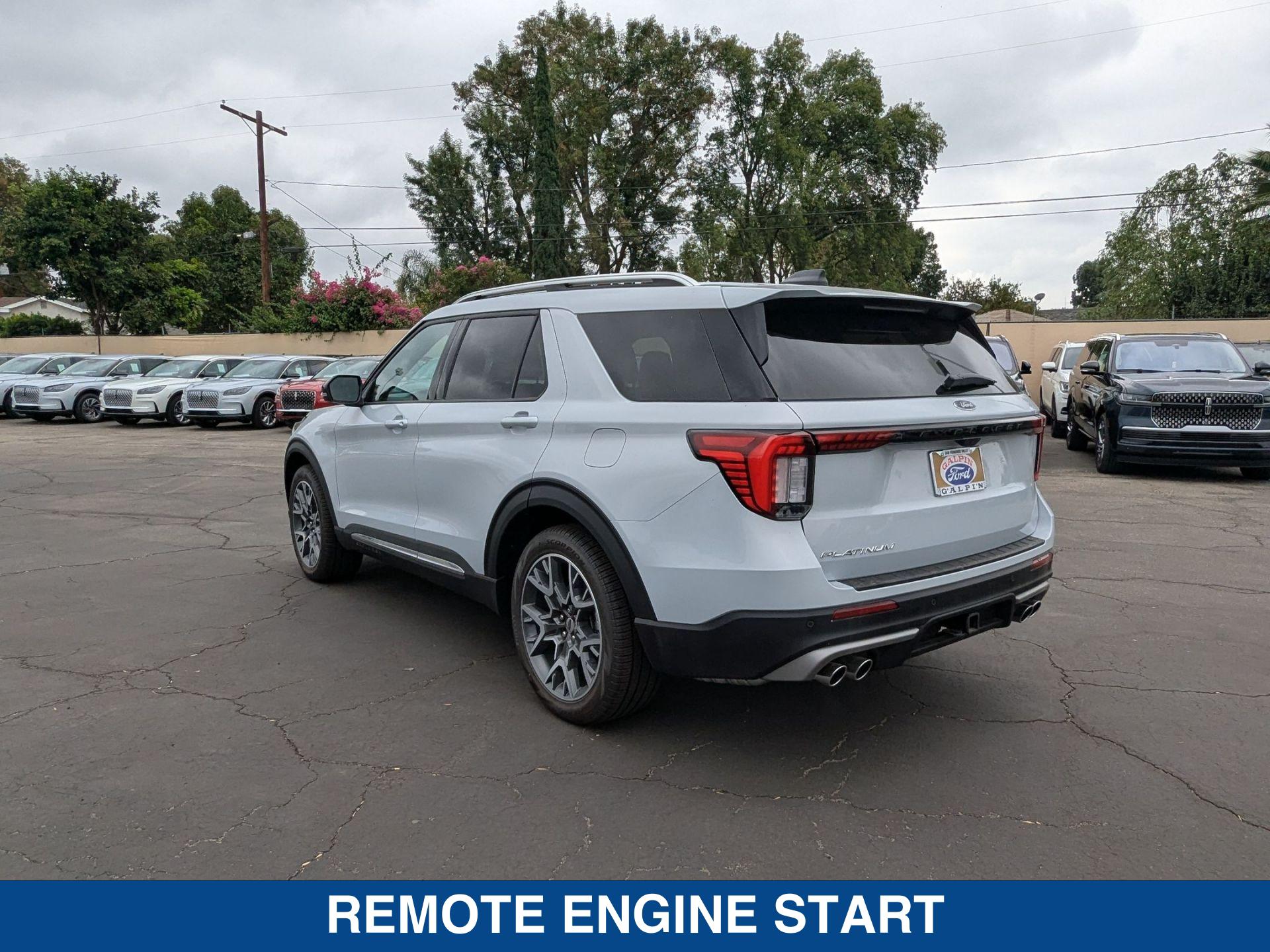 2025 Ford Explorer Platinum photo 6