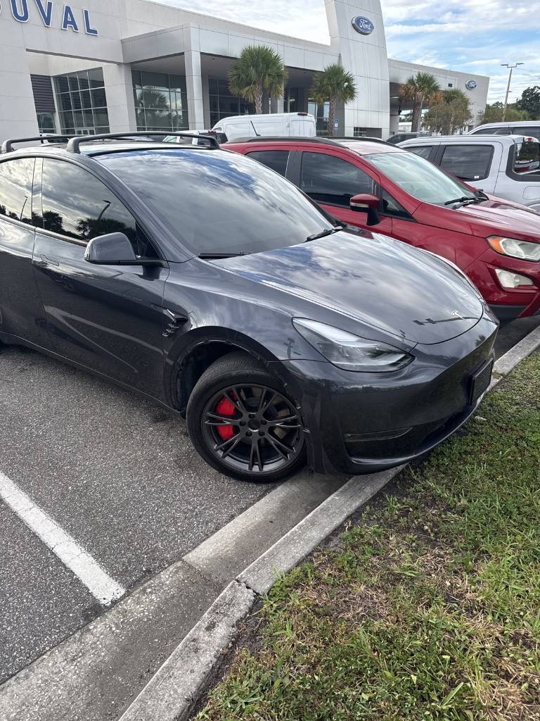 2024 Tesla Model Y Long Range