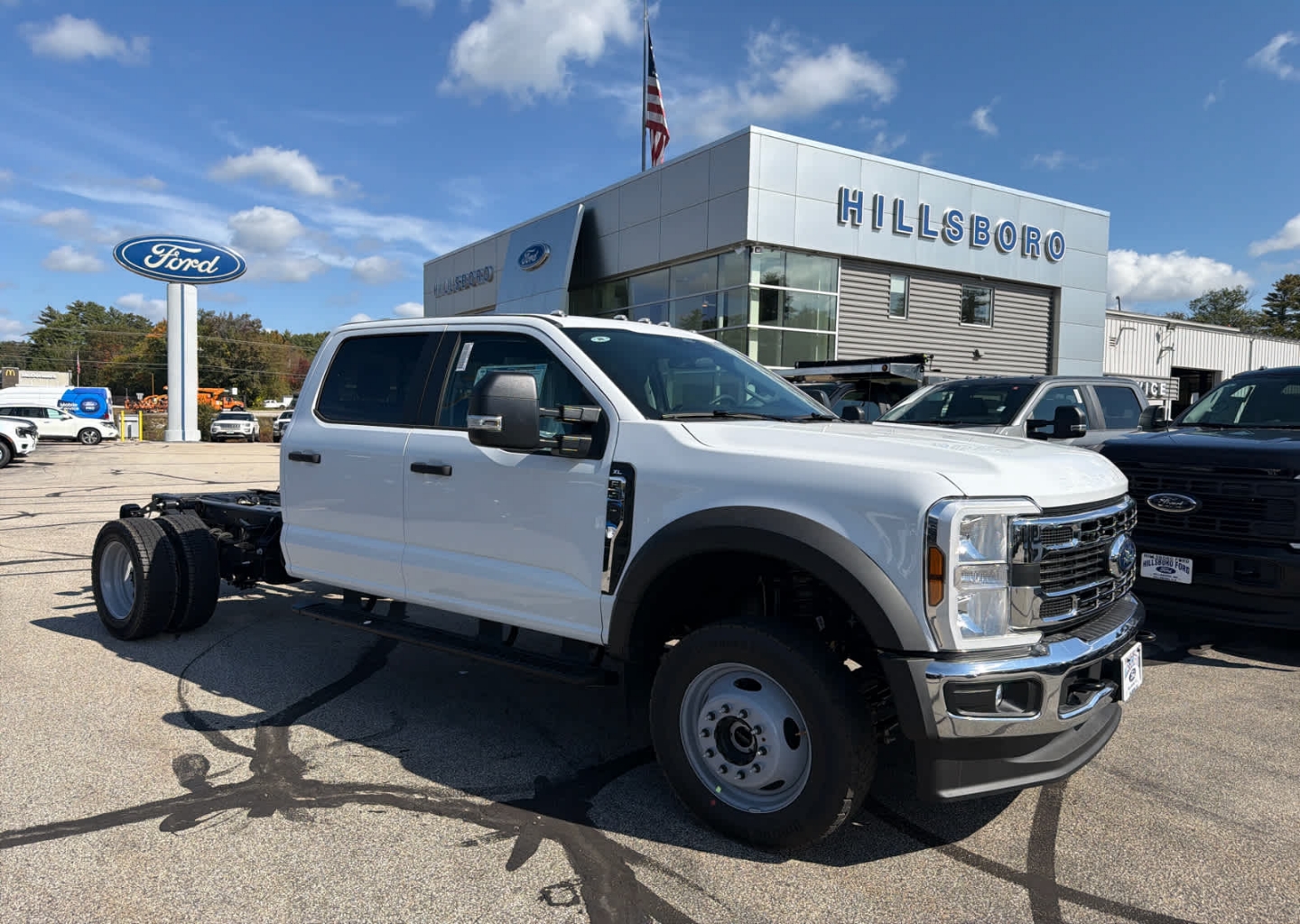 2026 Ford F-550 Super Duty Chassis Cab XL's photo