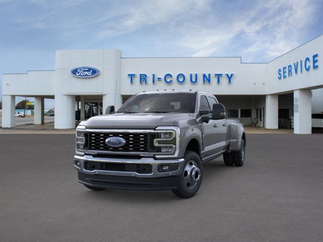 2026 Ford F-350 photo 2