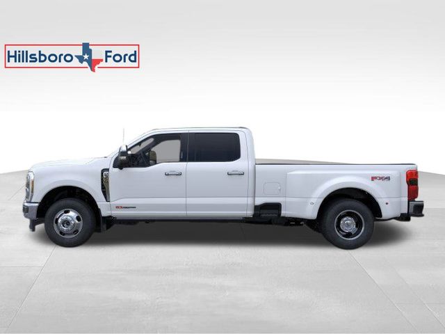 2026 Ford F-350 Lariat photo 3