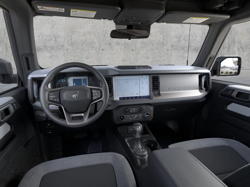 2025 Ford Bronco Base photo 9