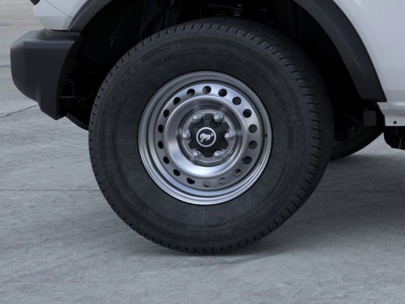 2025 Ford Bronco Base photo 18