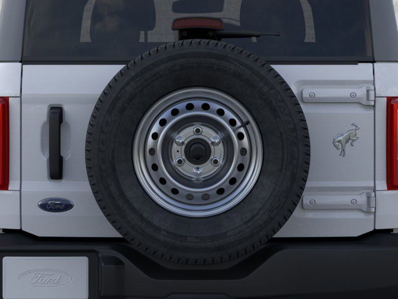 2025 Ford Bronco Base photo 21