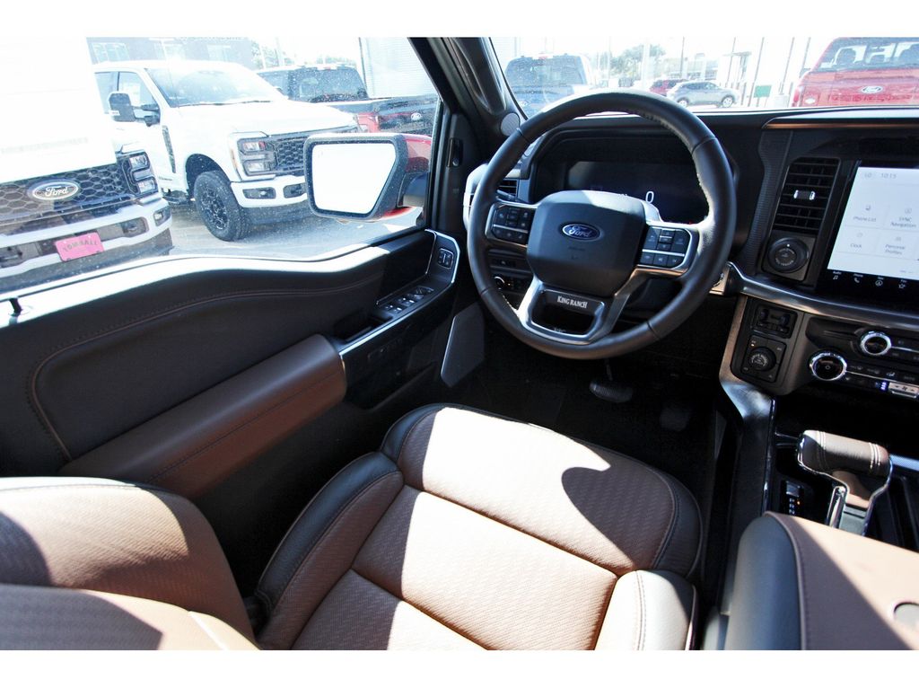 2025 Ford F-150 King Ranch photo 3