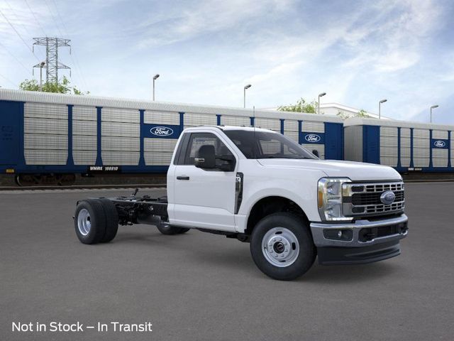 2026 Ford F-350 XL photo 5