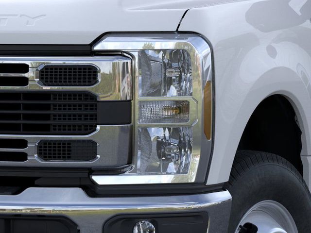 2026 Ford F-350 XL photo 16
