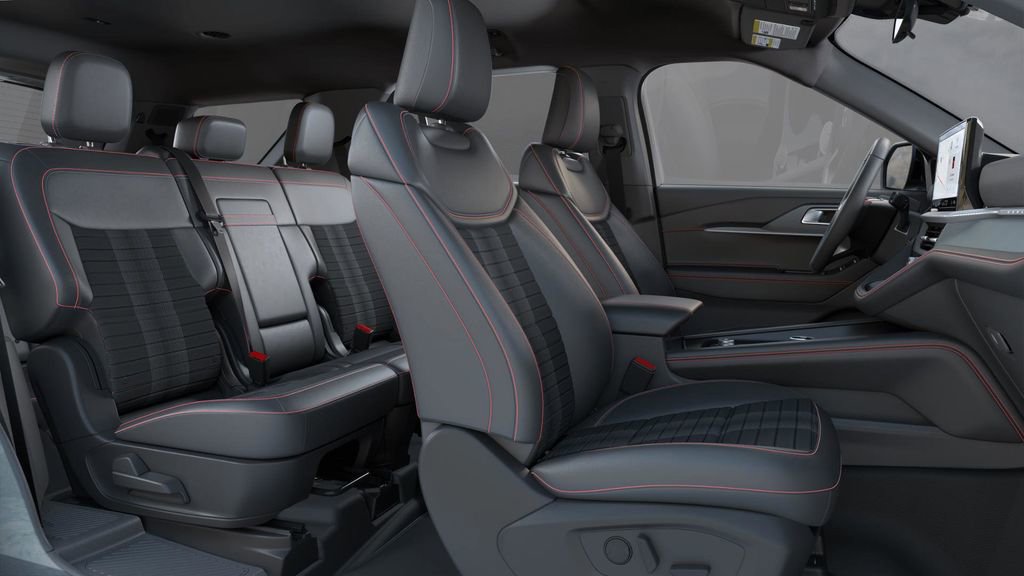 2025 Ford Explorer ST-Line photo 6