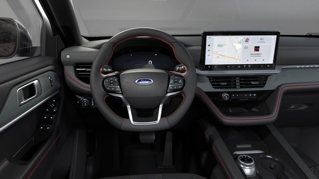 2025 Ford Explorer ST-Line photo 7