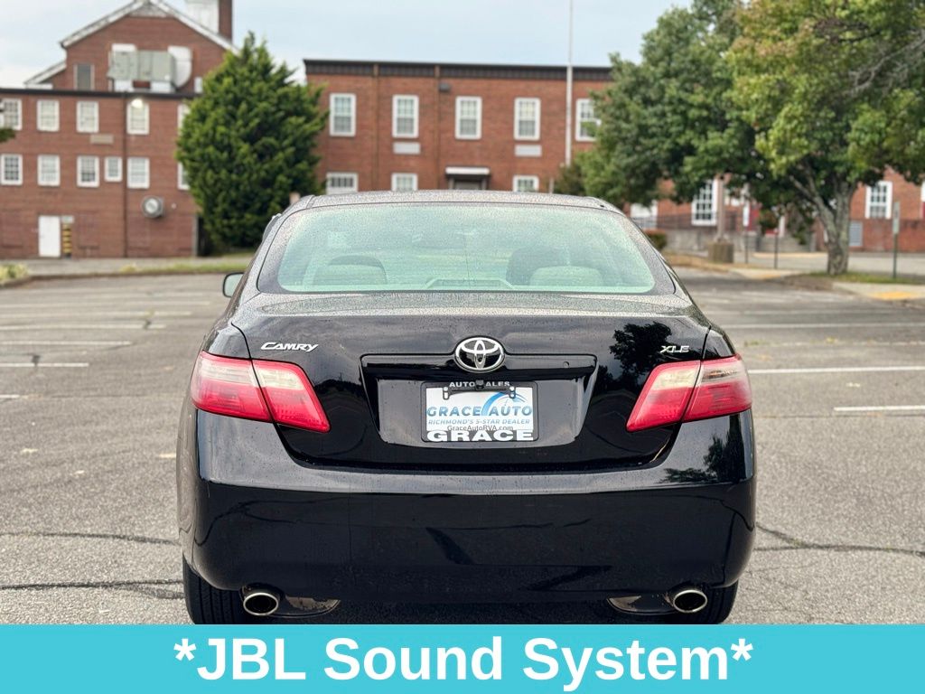 2009 Toyota Camry XLE photo 4