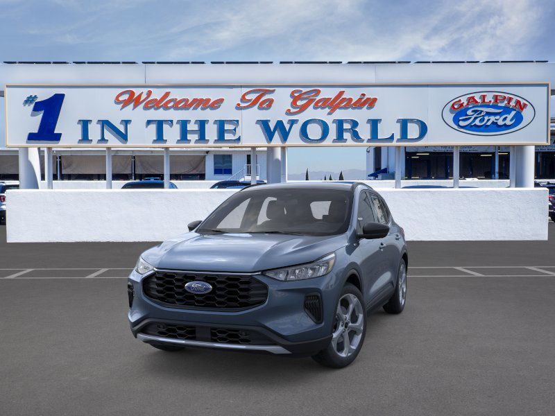 2025 Ford Escape ST-Line photo 5
