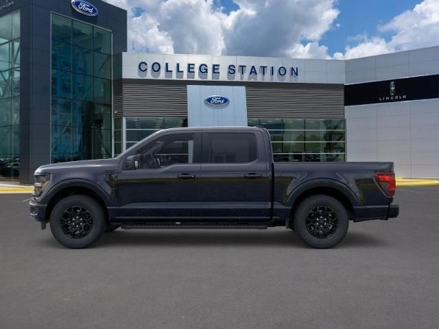 2025 Ford F-150 XLT photo 3
