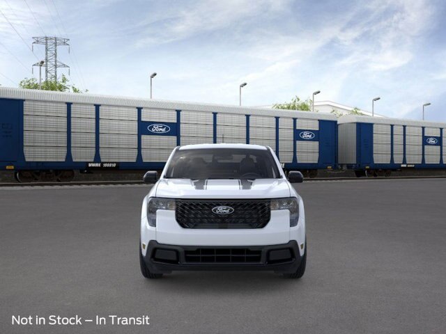 2025 Ford Maverick XLT photo 2