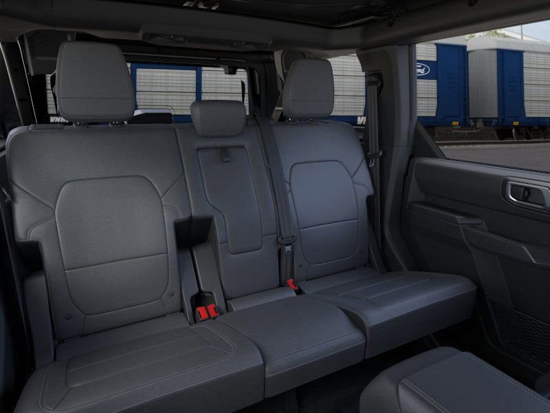 2025 Ford Bronco Outer Banks photo 11