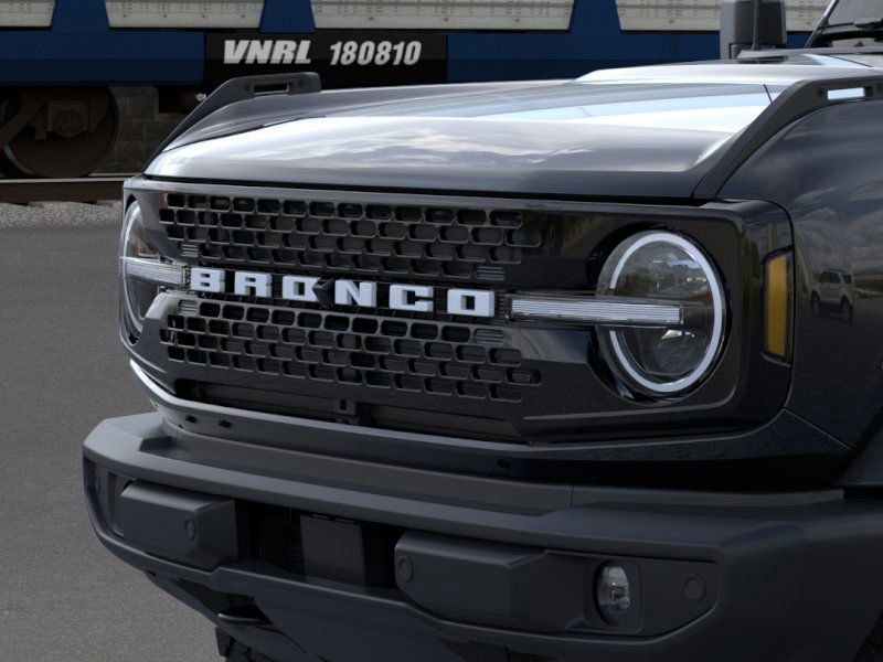 2025 Ford Bronco Outer Banks photo 17