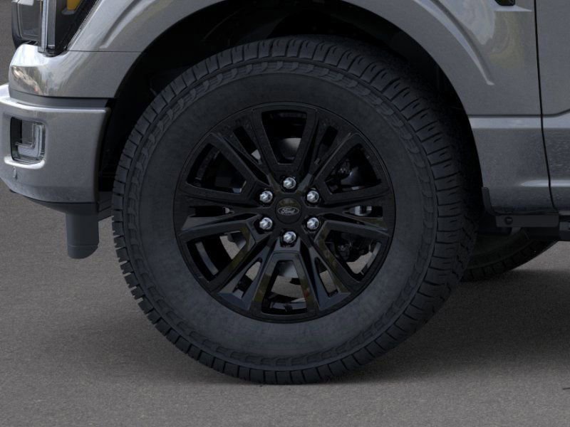 2025 Ford F-150 Platinum photo 14
