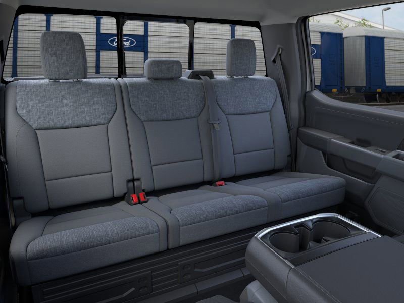 2025 Ford F-150 XLT photo 11