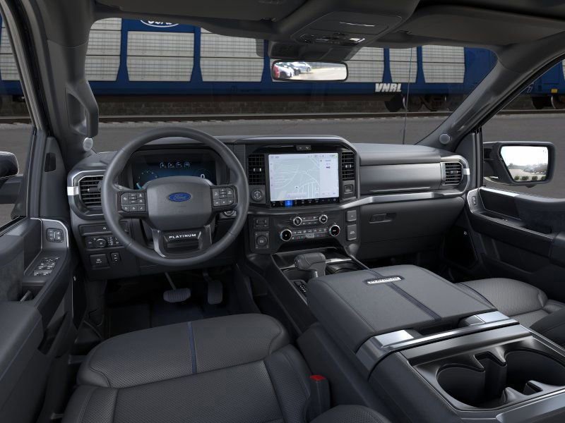 2025 Ford F-150 Platinum photo 8
