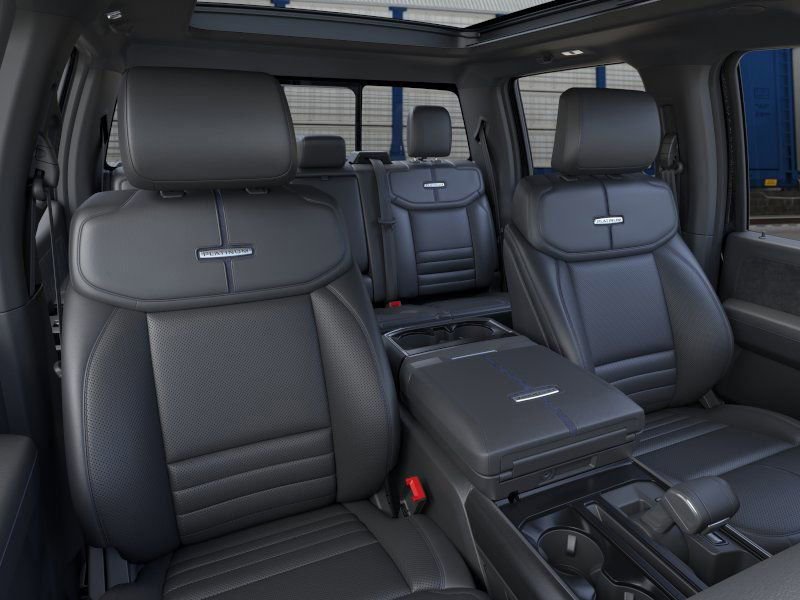 2025 Ford F-150 Platinum photo 9