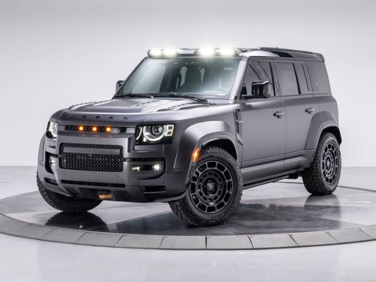 2025 Land Rover Defender 110 OCTA Edition One
