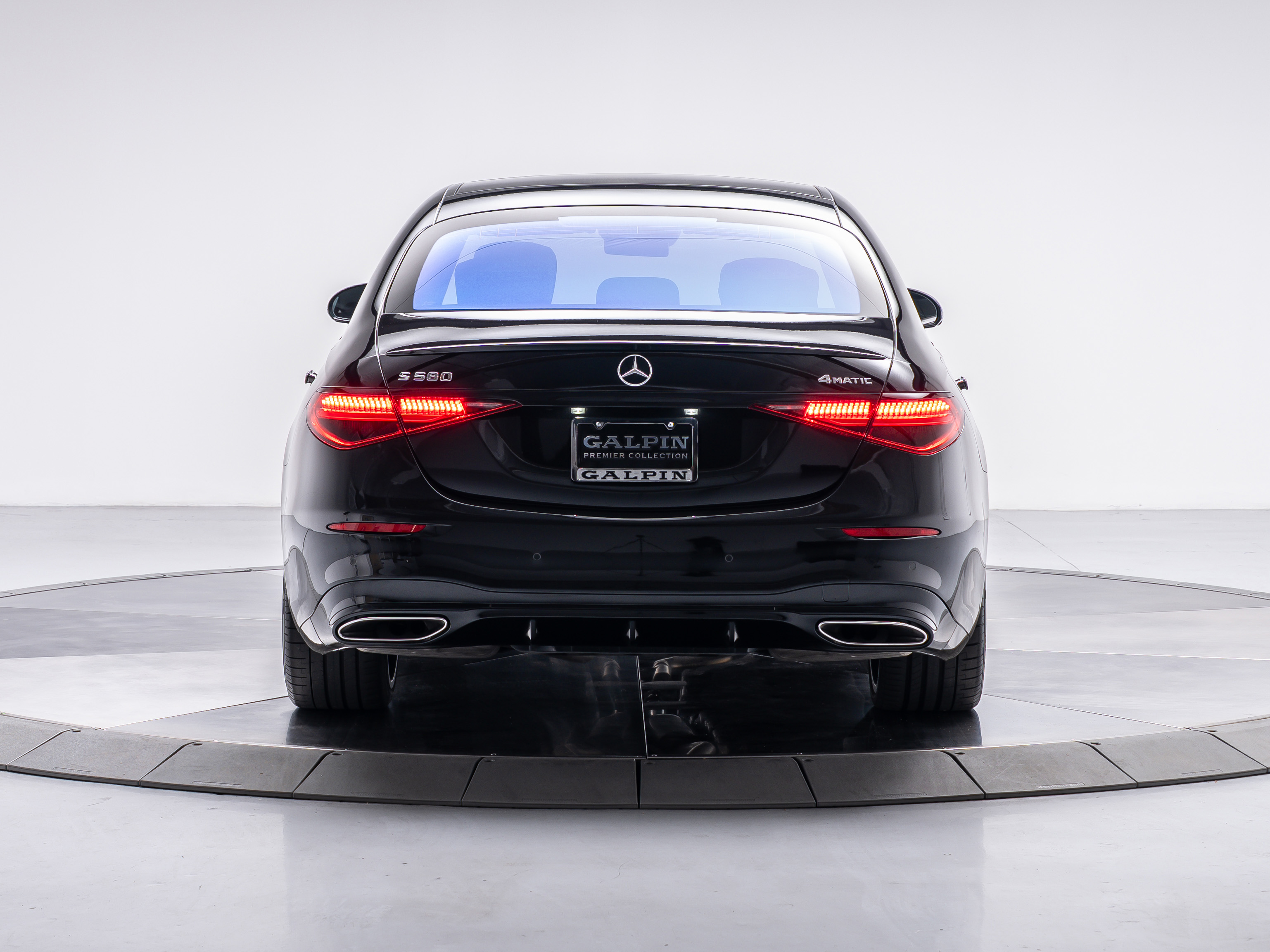 2022 Mercedes Benz S 580 4MATIC photo 3