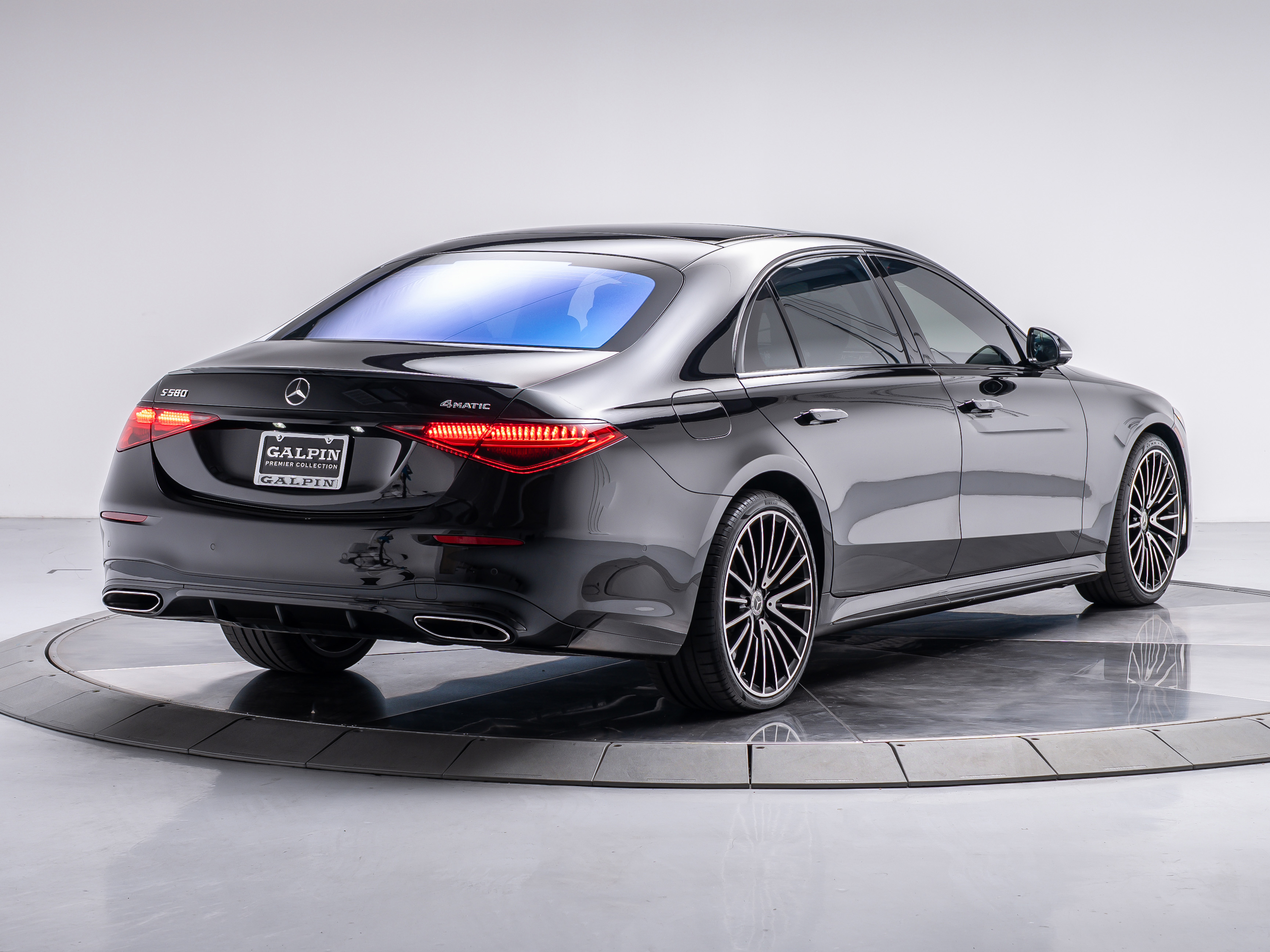 2022 Mercedes Benz S 580 4MATIC photo 4