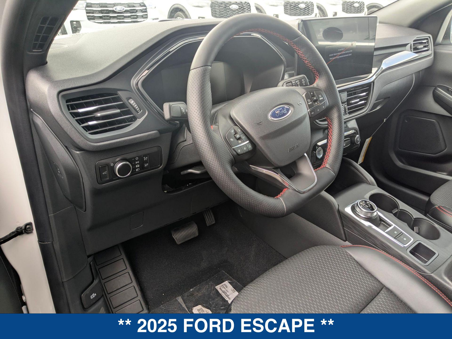 2025 Ford Escape ST-Line photo 12