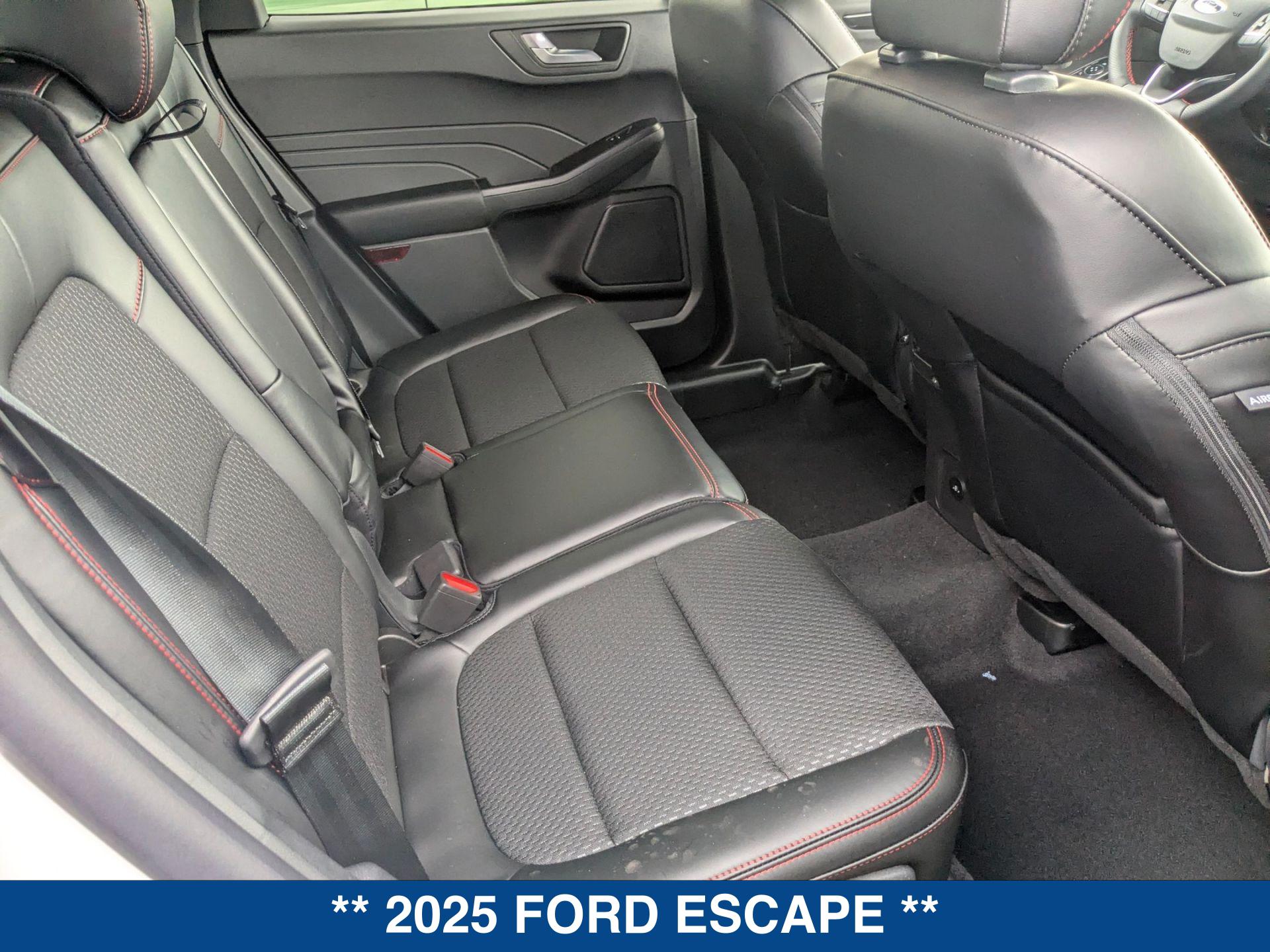 2025 Ford Escape ST-Line photo 18