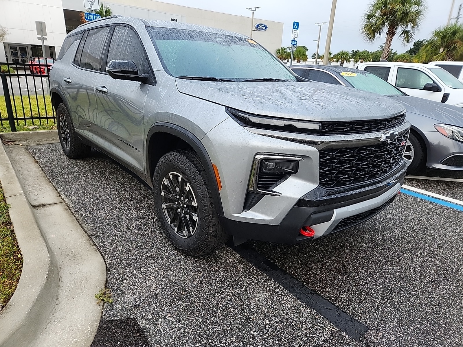 Used 2024 Chevrolet Traverse Z71