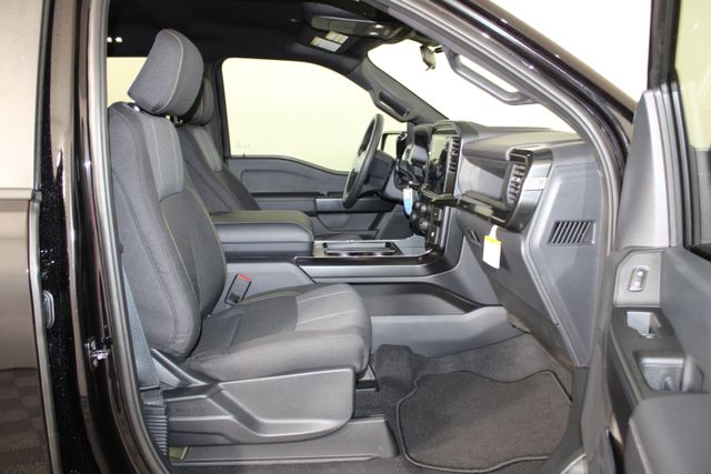 2025 Ford F-150 STX photo 19