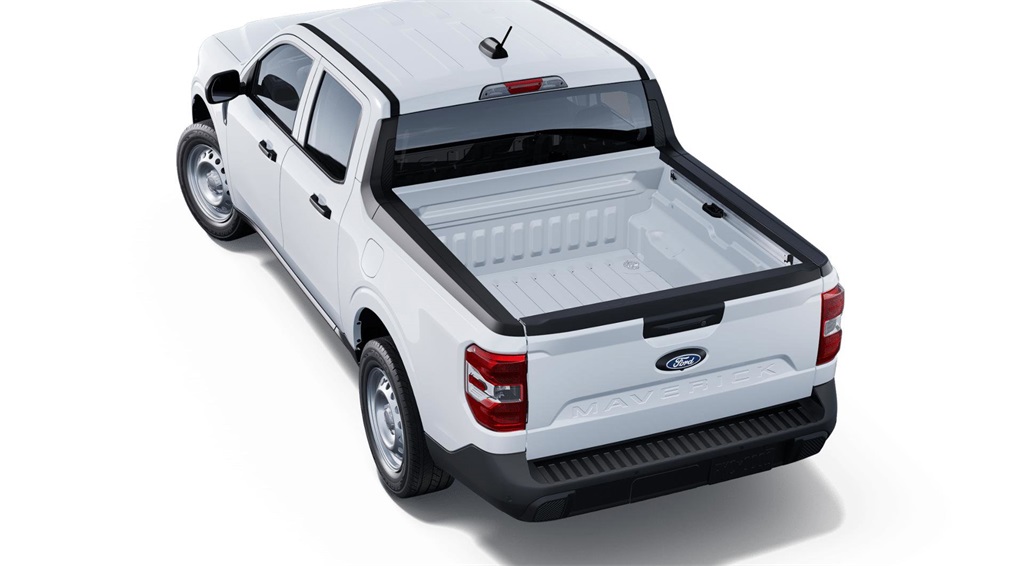 2025 Ford Maverick XL photo 2